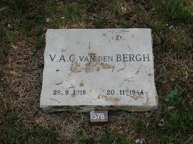 V.A.G.van Den Bergh.jpg