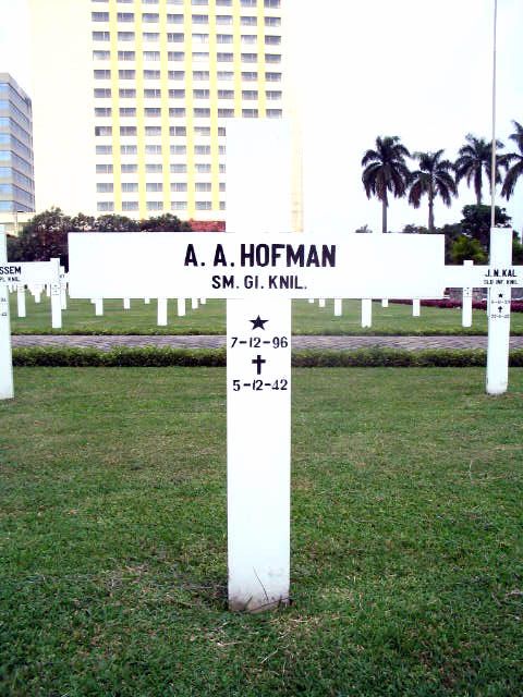 hofman.a.a.2005.jpg