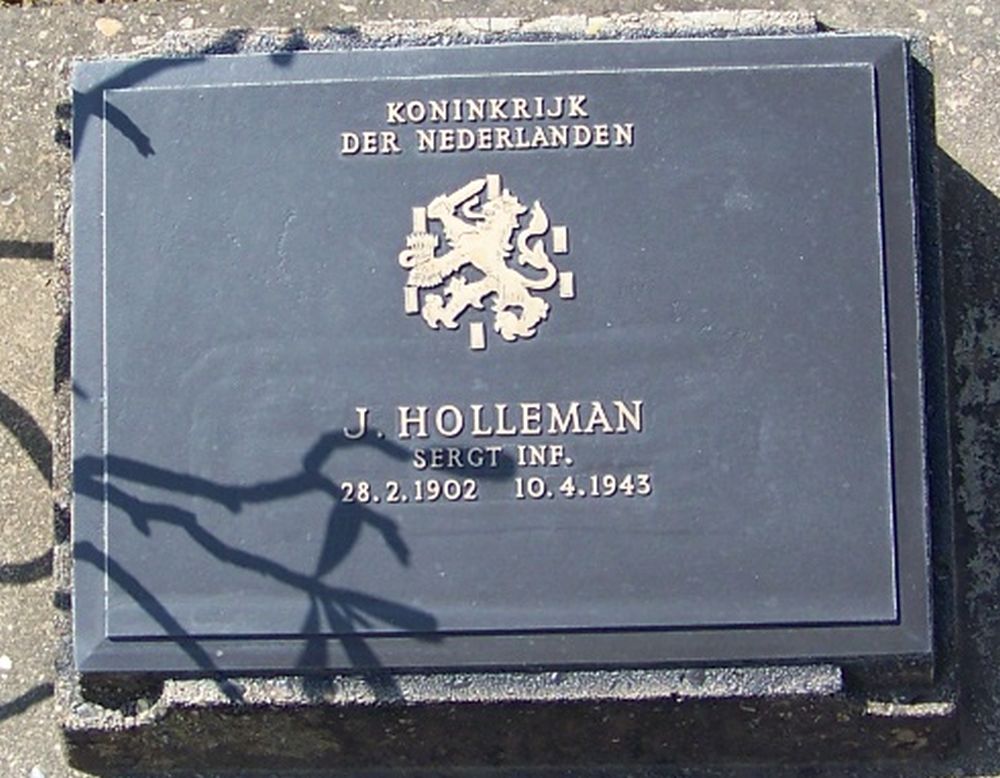 7. F. 38.JPG