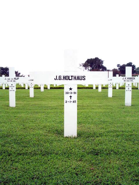 holthaus.j.g.2005.jpg