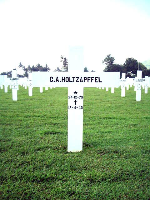 holtzapffel.c.a.2005.jpg