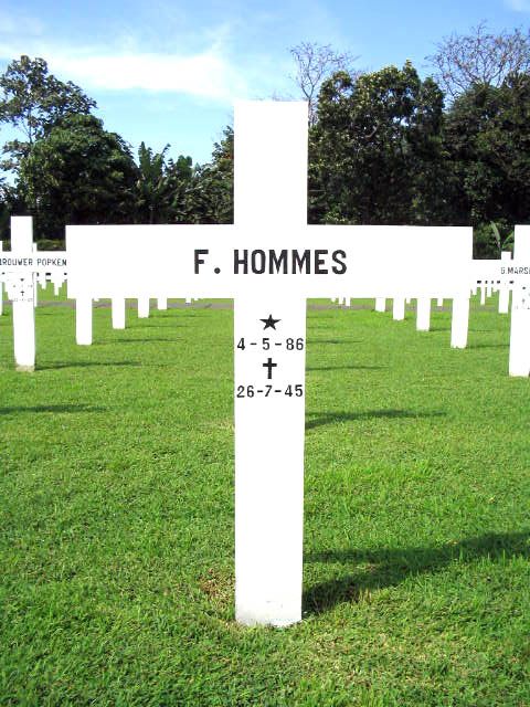 hommes.f.2005.jpg