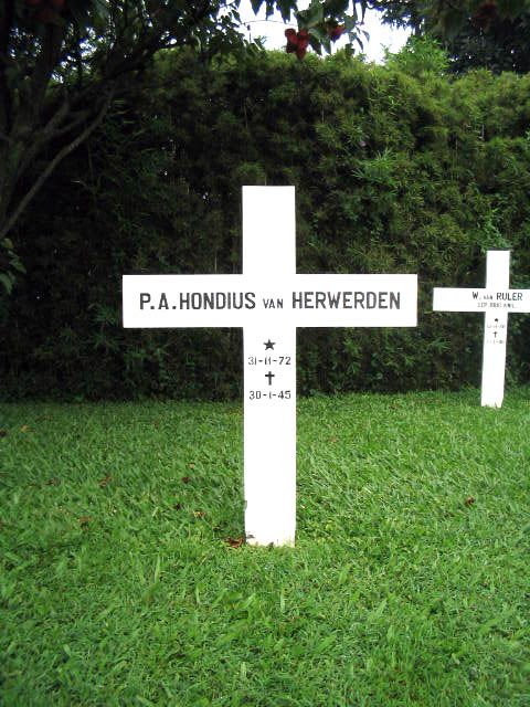 hondius van herwerden.p.a.2005.jpg