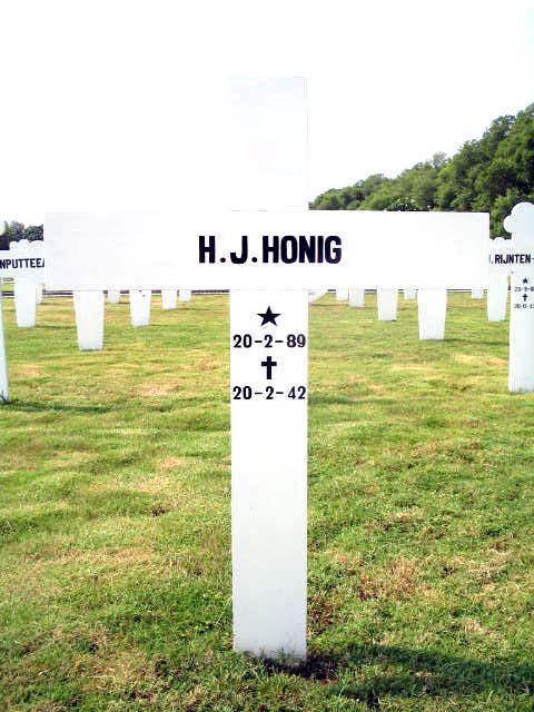 honig.h.j.2005.jpg