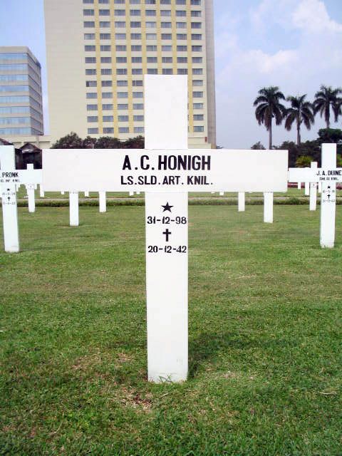 honigh.a.c.2005.jpg
