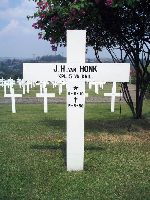 honk.van.j.h.2004.jpg.JPG