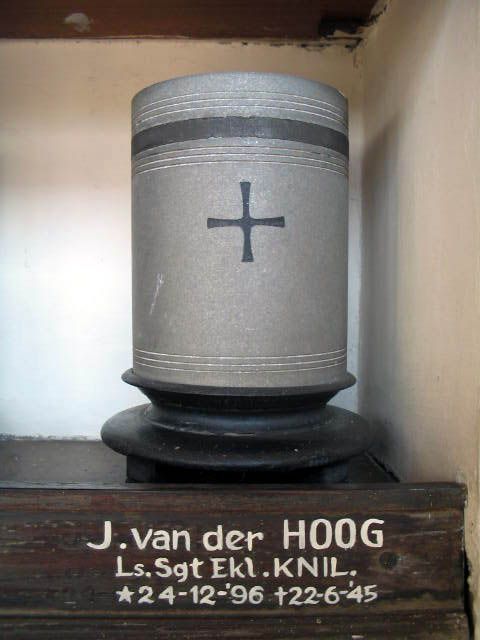 hoog.v.der.j.2005.jpg