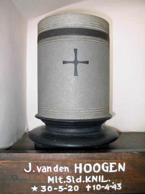 hoogen.v.den.j.2005.jpg