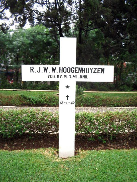 hoogenhuyzen.r.j.w.w.2005.jpg