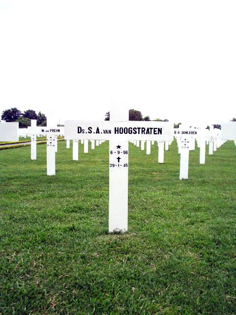 hoogstraten.van.s.a.2005.jpg