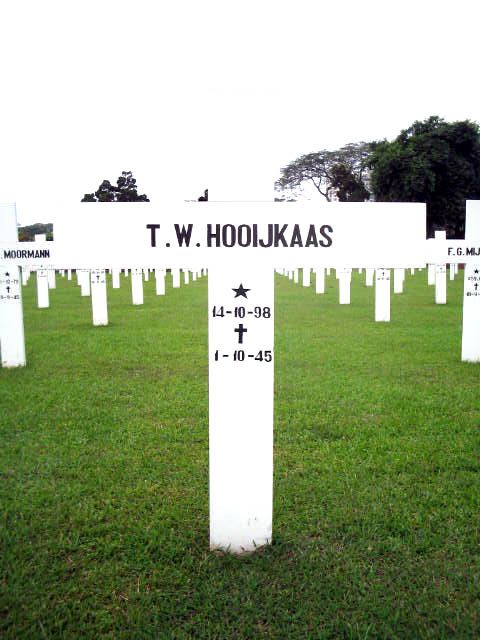 hooijkaas.t.w.2005.jpg