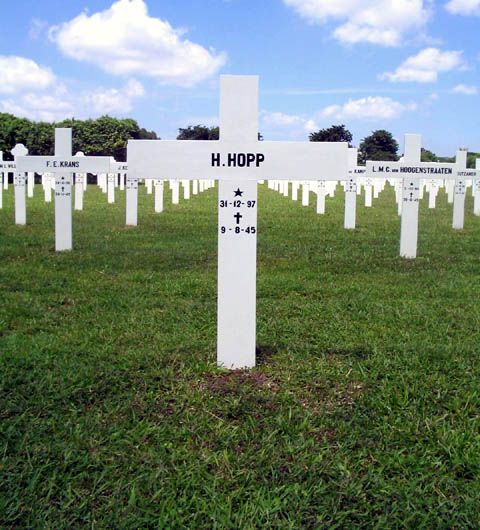 hopp.h.2005.jpg.JPG