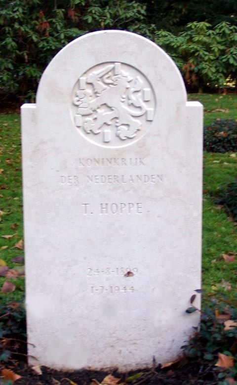 Hoppe T.jpg