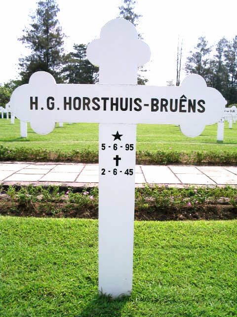 horsthuis bruens.h.g.2004.jpg