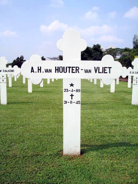houter.van.vliet.van a.h.2005.jpg
