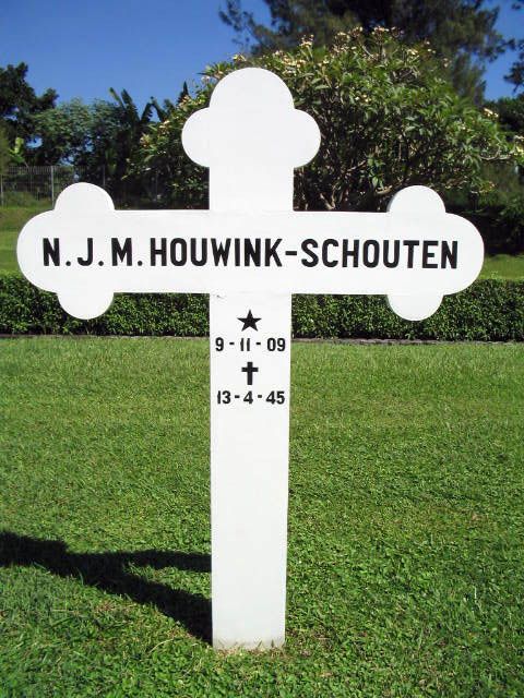 houwink schouten.n.j.m.2004.JPG
