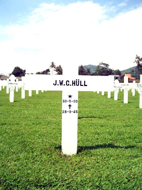 hull.j.w.c.2005.jpg