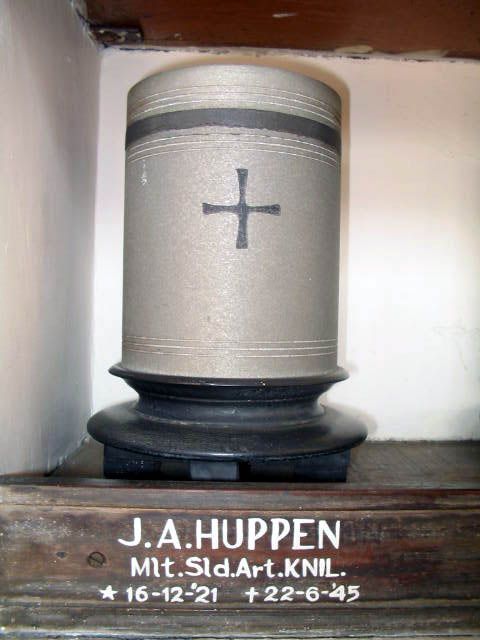 huppen.j.a.2005.jpg