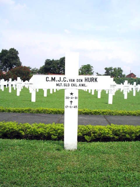 hurk.v.den.c.m.c.j.2005.jpg