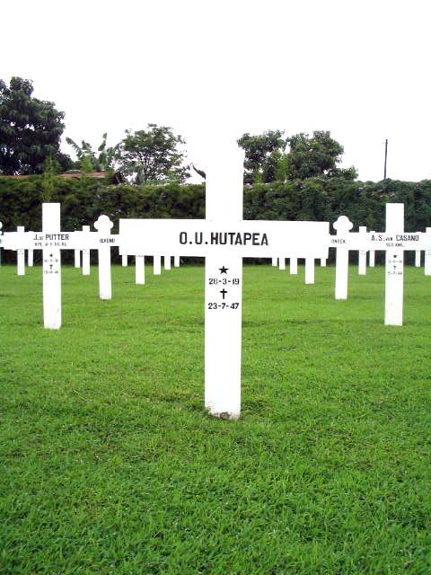 hutapea.o.u.2005.jpg