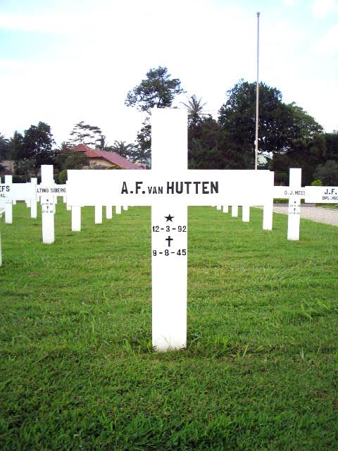 hutten.van.a.f.2005.jpg
