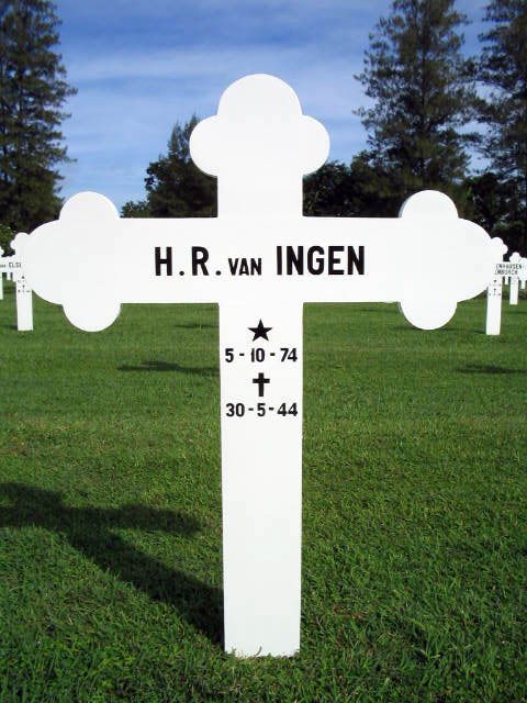 ingen.h.r.2004.jpg