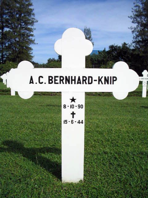 bernhard knip.a.c.2004.jpg