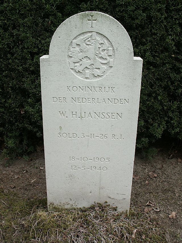 Janssen(1).jpg