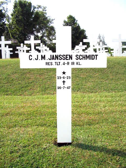 janssen schmidt.c.j.m.2004.jpg.JPG