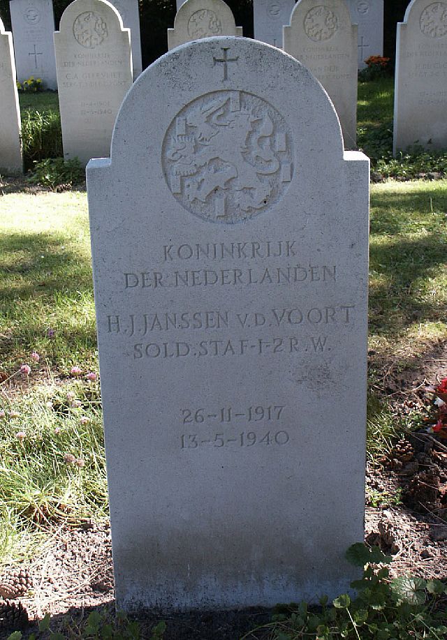 H.J.Janssen v.d.Voort.jpg