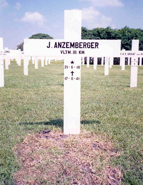 anzemberger.j.2005.jpg
