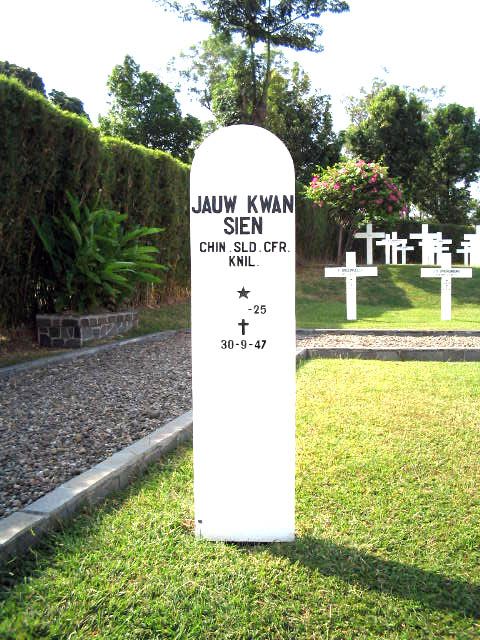 jauw kwam sien.2004.jpg.JPG