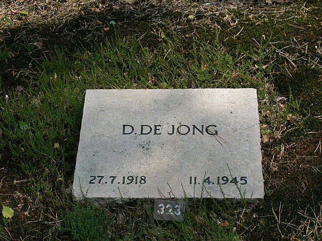 D.de Jong(3).jpg
