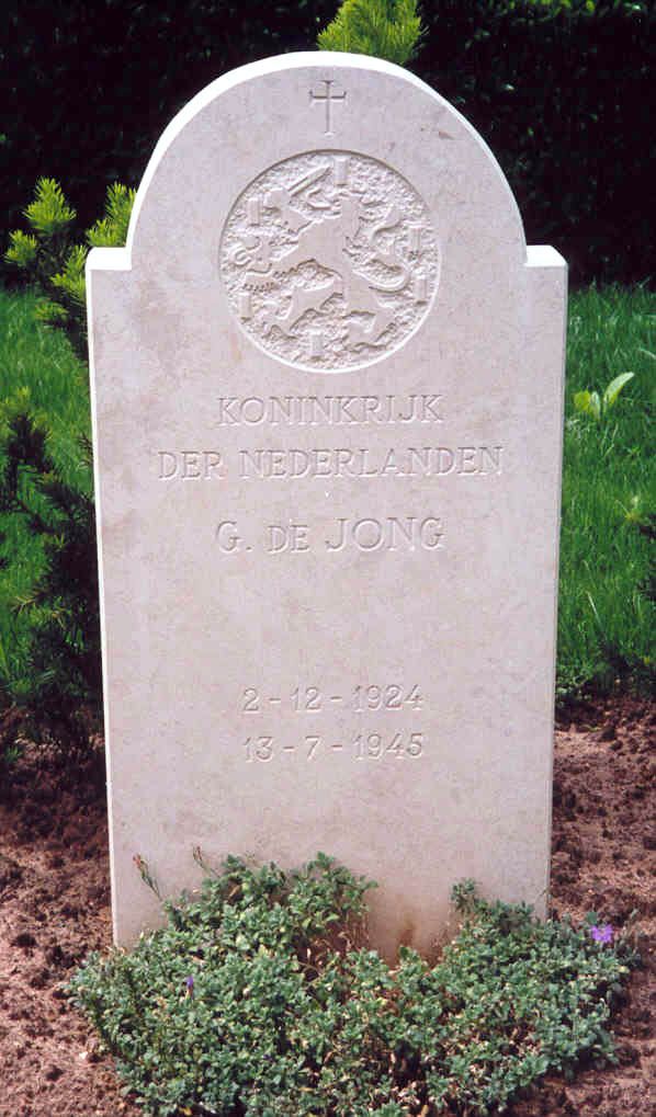G.de Jong .jpg