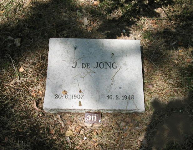 J.de Jong(1).jpg