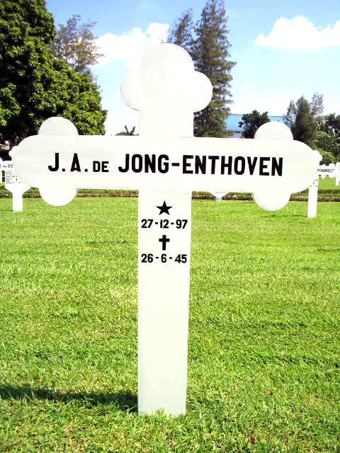 jong enthoven de j.a.2004.jpg