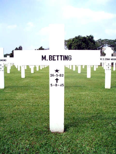betting.m.2005(1).jpg