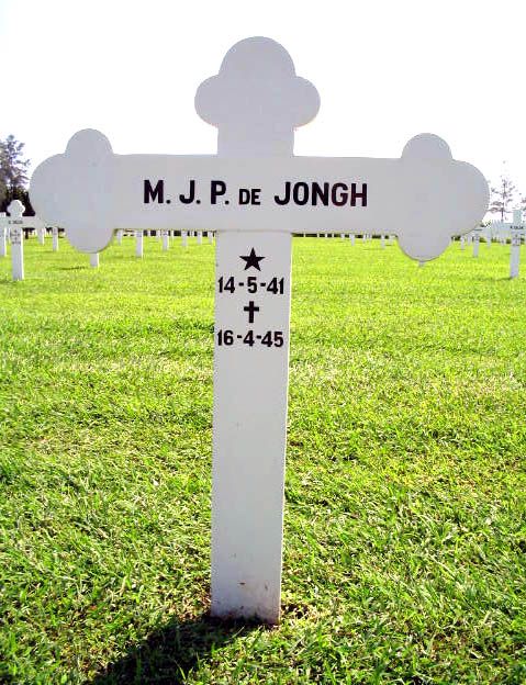 jongh de m.j.p.2004.jpg