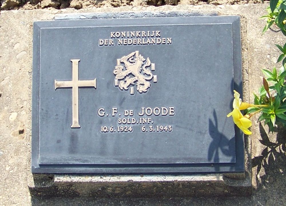 5. E. 72.JPG