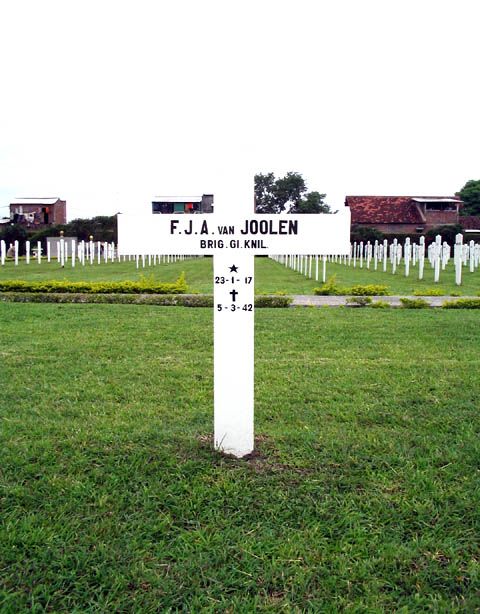 joolen.van.f.j.a.2005.jpg