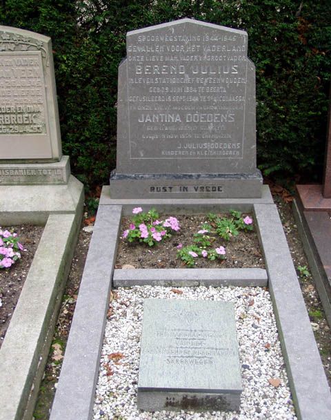 Julius B 2004.jpg