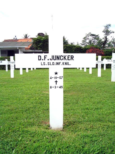 juncker.d.f.2005.jpg