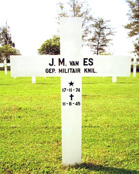 es van j.m.2004.jpg