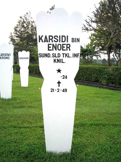 karsidt bin enoer.2004.jpg.JPG