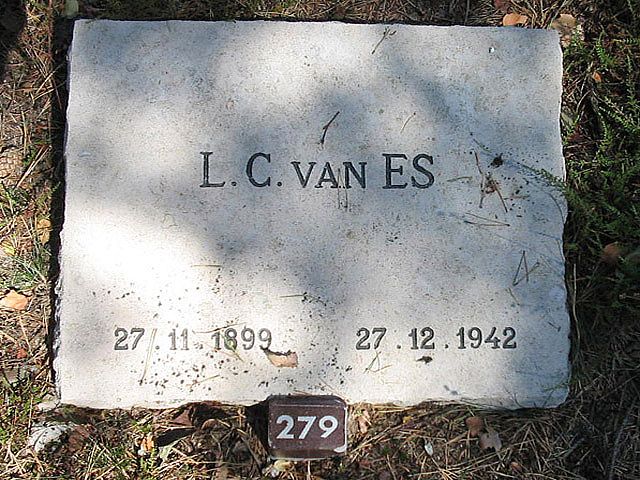 L.C.v.Es.jpg