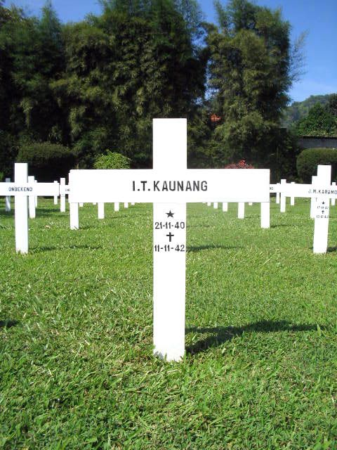 kaunang.i.t.2005.jpg