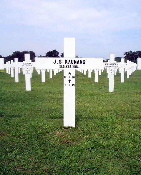 kaunang.j.s.2005.jpg