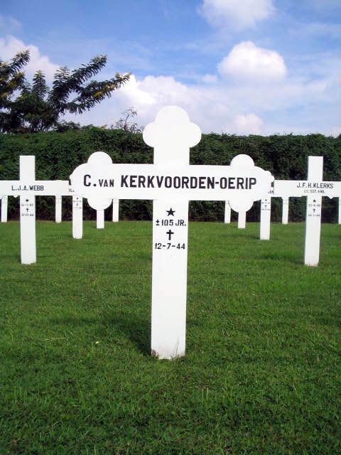 kerkvoorden.van.oerip.c.2005.jpg
