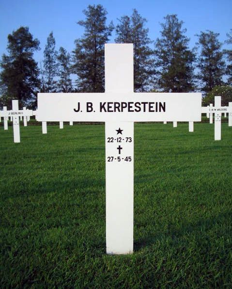 kerpesteinj.b.2004.jpg