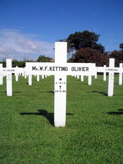 ketting olivier.w.f.2005.jpg